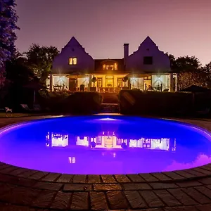 vredenburg-manor-house.hotels-capetown.com/